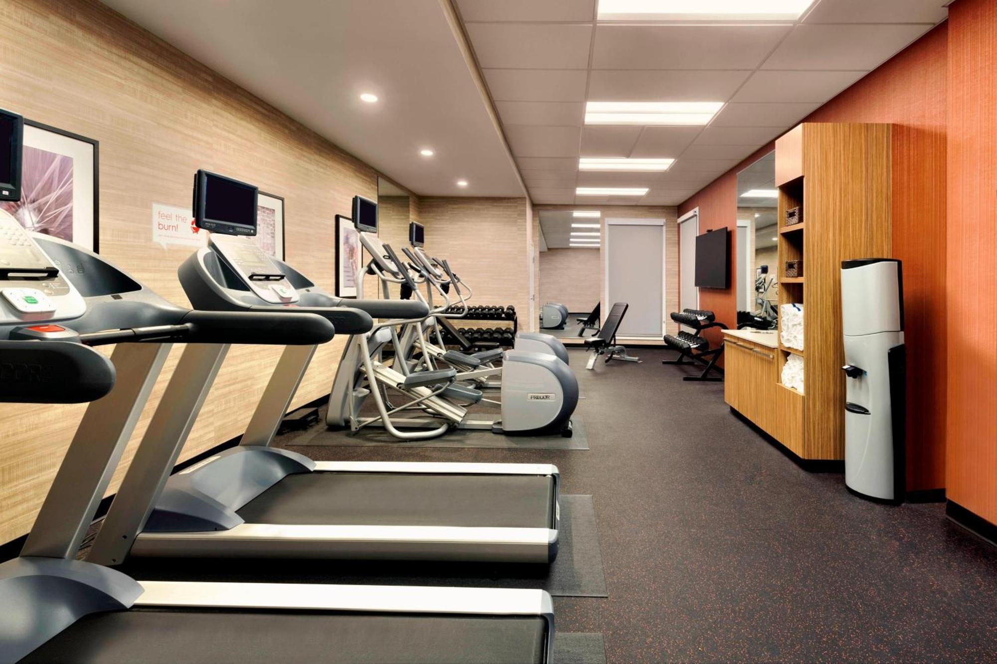 Towneplace Suites By Marriott Pittsburgh Airport/Robinson Township Dış mekan fotoğraf